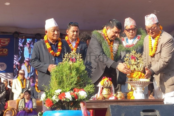 आठौं बागलुङ महोत्सव सुरु, नेपालको विकास आन्तरिक पुँजीबाटै गर्न सकिने अध्यक्ष ढकालको भनाइ